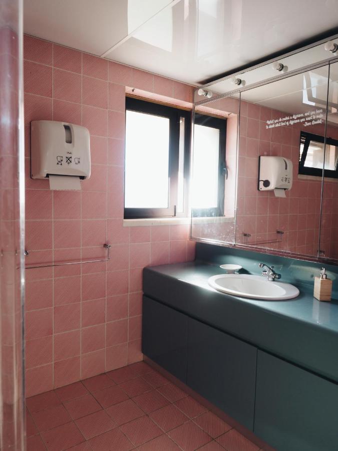 Impact House Belem Hostel Lisboa Екстериор снимка